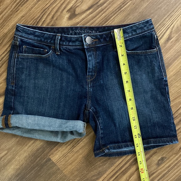 Banana Republic jean shorts - Picture 3 of 6